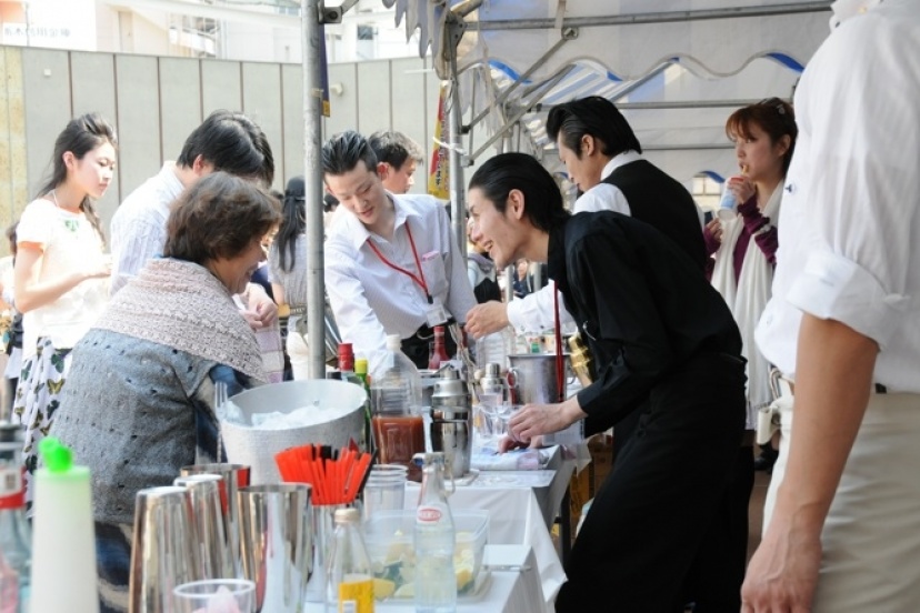 カクテルで街に新風を 宇都宮に一大カーニバル 現る 前編 Pick Up Drink Planet