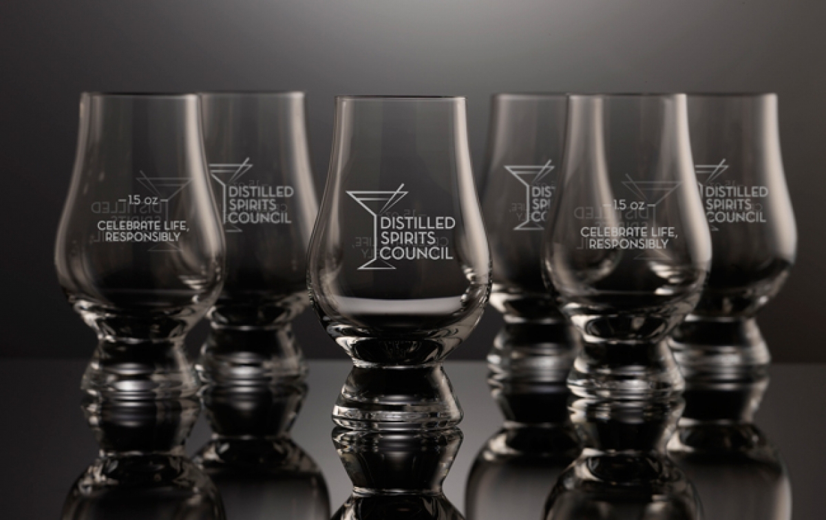 米国蒸留酒評議会
公式テイスティンググラス採用を発表！