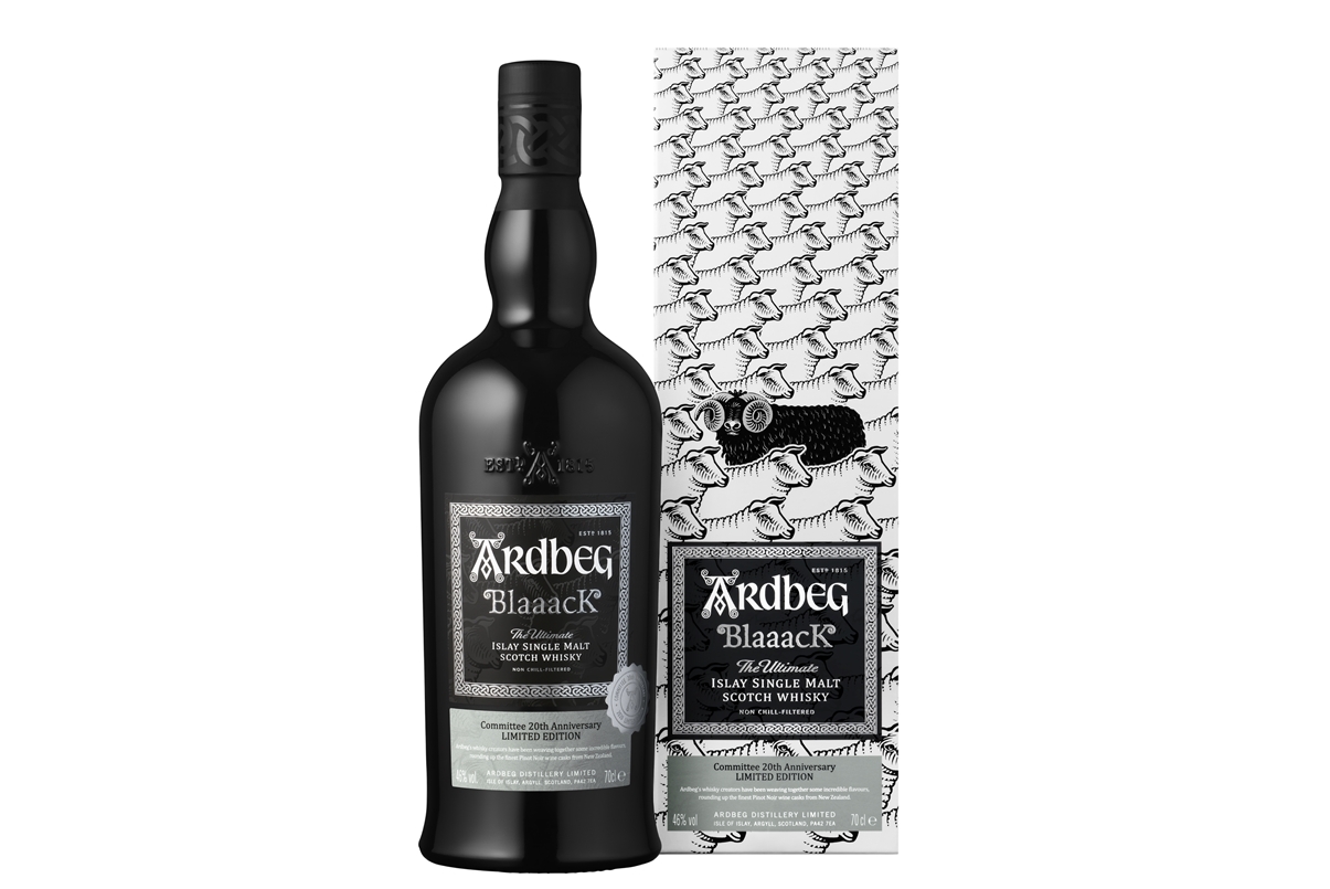 真っ黒なボトルのアードベッグ
その名も「ARDBEG Blaaack」登場！
